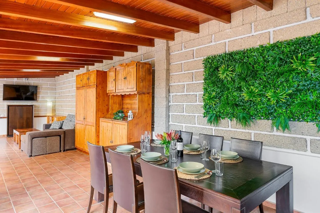 אל מדאנו Medano4You The Guachinche House ספרד